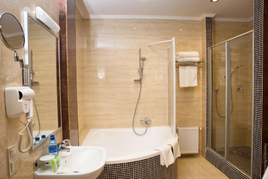 Kiroff Hotel Harkiv Cameră foto